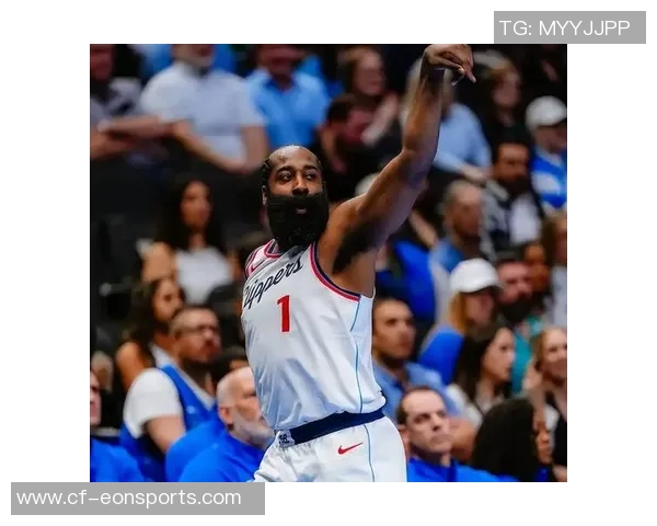 各队单场三分球纪录保持者揭秘哈登三次平纪录仅三人达到13三分